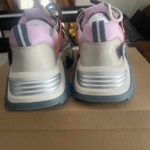 NWB Steve Madden women’s power chunky lace up running sneakers size 7 - Picture 12 of 15